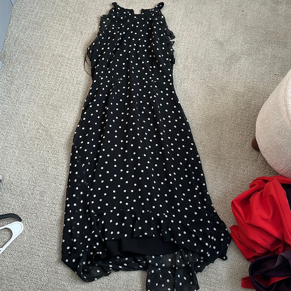 Elle medium dress. Never worn, no tags.
